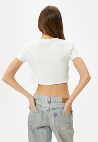 Koton SHORT SLEEVE CREW NECK  - Camiseta básica - white