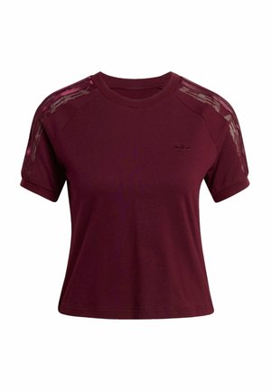 Bordeaux rood sportshirt met korte mouwen, raglanstijl en mesh accenten op de schouders. Voorzien van een subtiel logo op de borst.