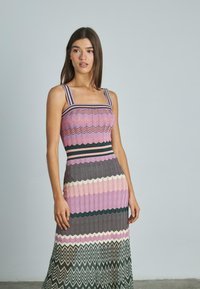 Alma en Pena Strickkleid - multicolor