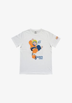 T-shirt bianca con Naruto Uzumaki in un outfit arancione che esegue un calcio alto, con il simbolo di Konoha e il testo "Naruto Uzumaki."