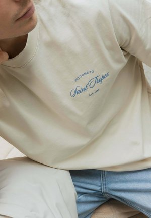 FRILIVIN, T-SHIRT DÉCONTRACTÉ - T-shirt imprimé - beige