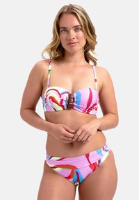 Set di bikini colorato con top senza spalline rosa caratterizzato da motivi astratti, hardware a doppio anello, e slip abbinato con un taglio a vita media.
