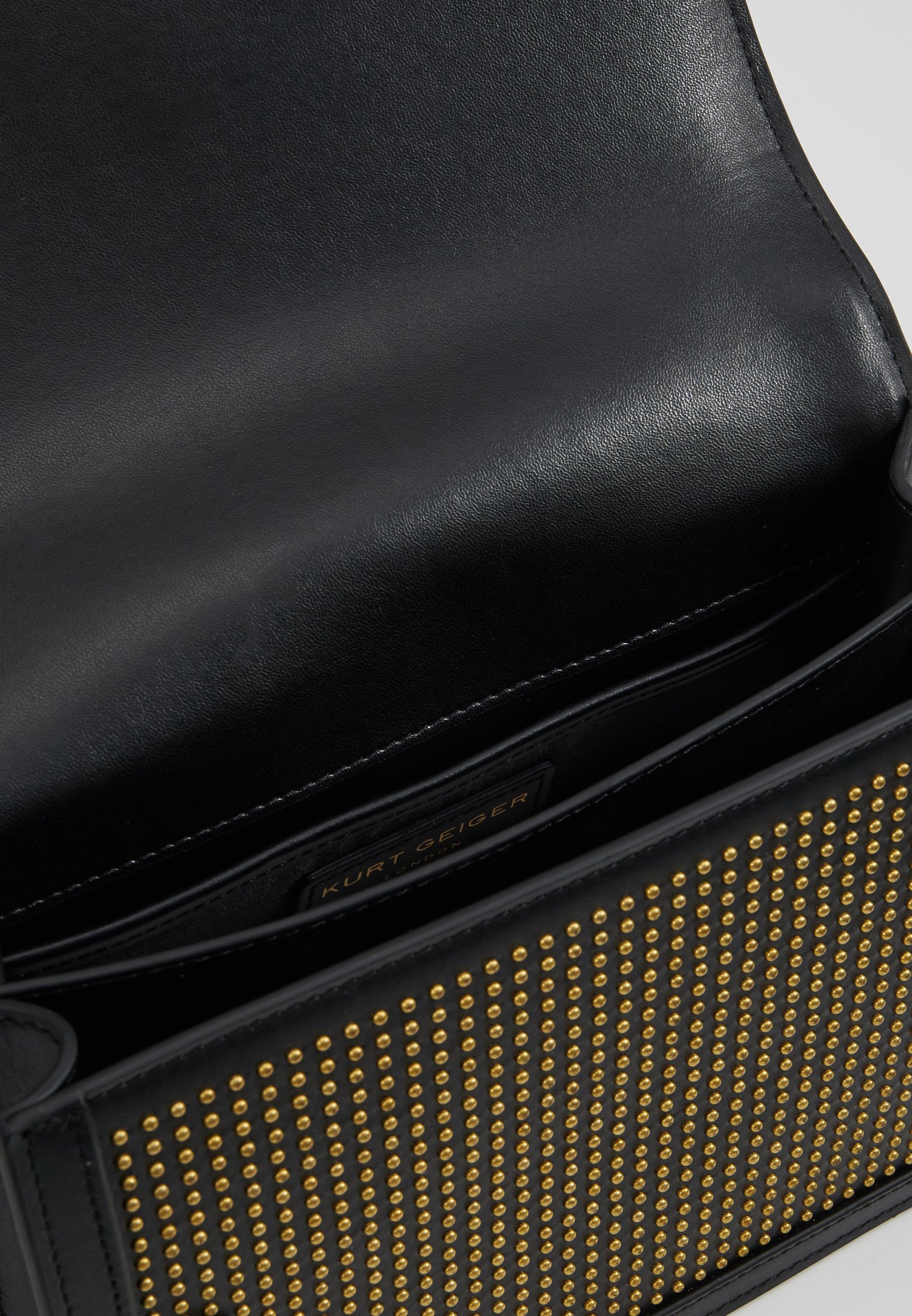 Kurt Geiger London SHOREDITCH CROSSBODY Håndveske black Kurt Geiger London SHOREDITCH CROSSBODY Håndveske black