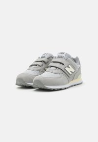 New Balance 574 - Baskets basses - light grey/grey