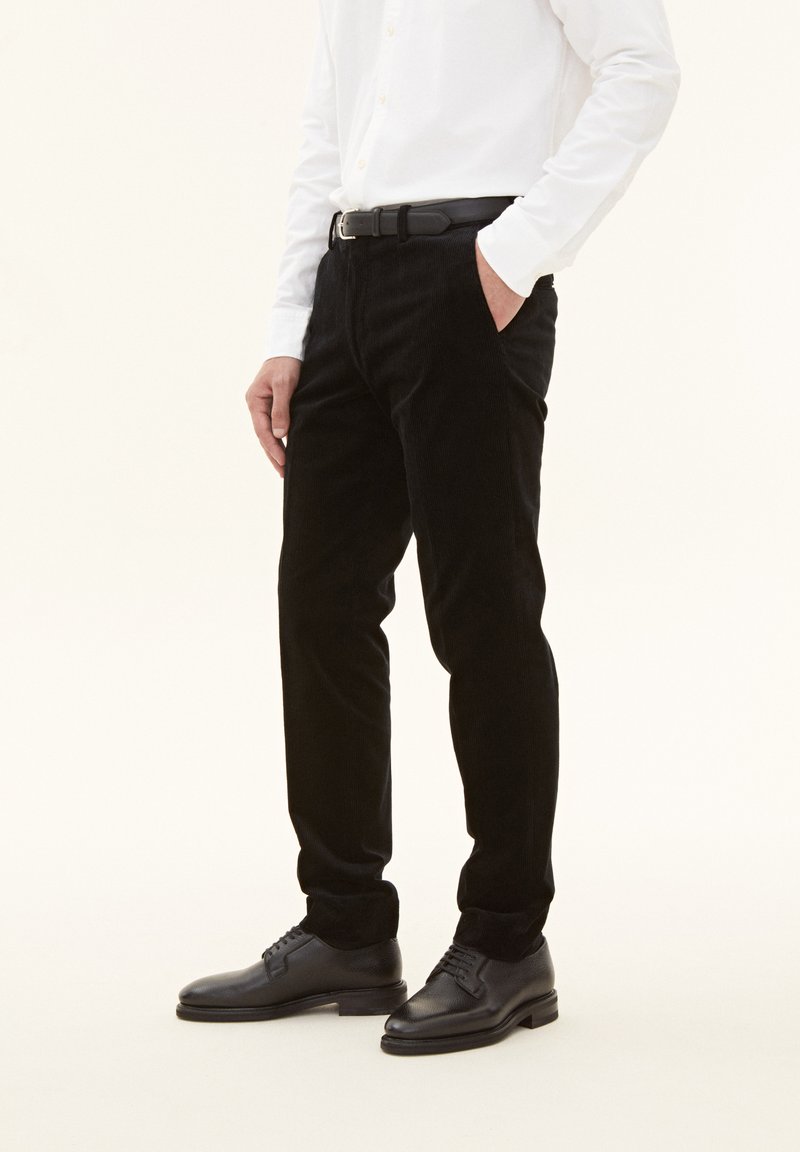 Oscar Jacobson DENZ - Chinot - black