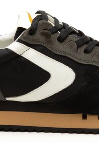 Valsport MAGIC RUN - Sneakers basse - nero