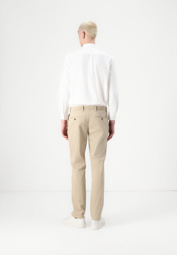 DENTON STRUCTURE - Chinos - sandalwood3