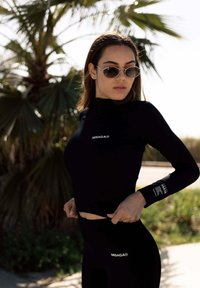 Misaga SEAMLESS - Longsleeve - black