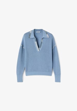 Hellblau gestrickter Pullover mit V-Ausschnitt und kontrastierendem Kragen. Verfügt über strukturierten Stoff und metallische Akzente entlang der Kragenkanten.