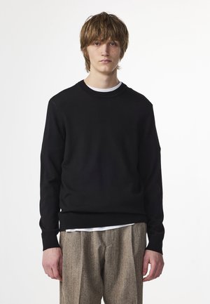 NN.07 TED - Strickpullover - black