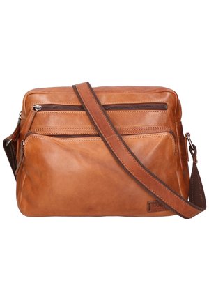 Borsa messenger in pelle marrone con due tasche frontali con zip, tracolla regolabile e superficie liscia. Presenta un patch con logo sul lato.