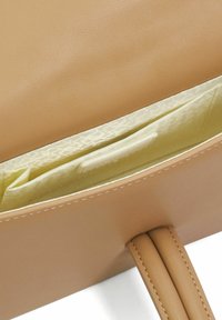 Dune London BRYNIE - Pochette - camel