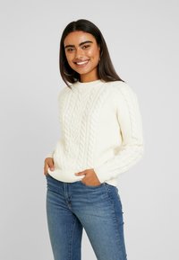 Vero Moda Petite - VMPRIYA O-NECK BLOUSE - Džemper - pristine Väikepilt 1