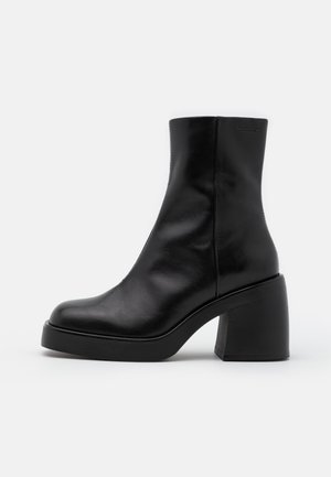 Bottines à talons hauts - black