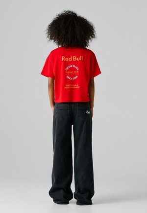 - T-shirt z nadrukiem