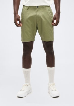 VACATION CHINO SHORT - Αθλητικό σορτς - pale olive
