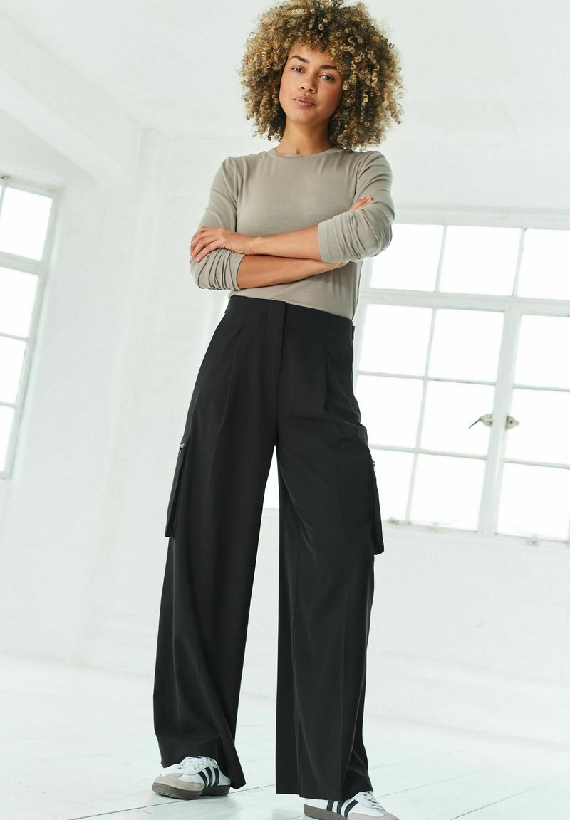 Next UTILITY WIDE LEG - Hlače - black