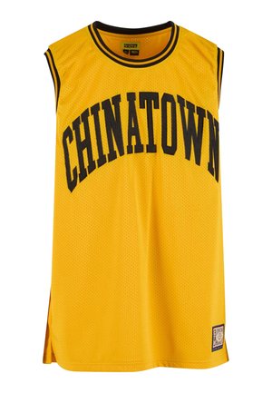 Sárga ujjatlan mez fekete "CHINATOWN" felirattal, hálós anyagból készült. Bordás nyakrésze és oldalsó hasítékai vannak a légáramlás érdekében.
