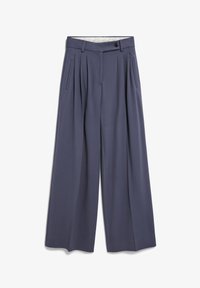 Unselected, moonlight gray