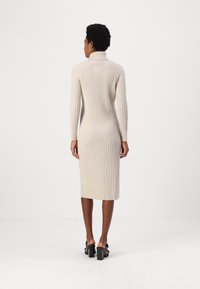 pure cashmere TURTLENECK MAXI DRESS - Sarafanas - oatmeal