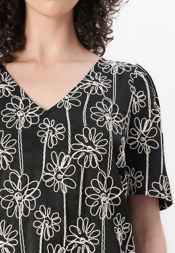 OBJCAMI V NECK - Blouse3