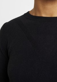 Dorothy Perkins Stickad tröja - dark blue