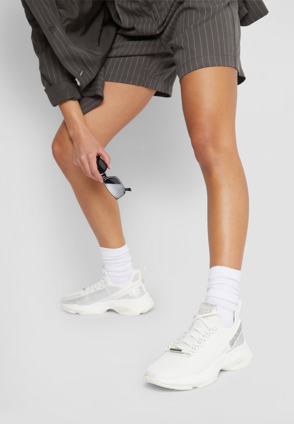 MAXILLA - Sneaker low