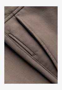 Non sélectionné, ash