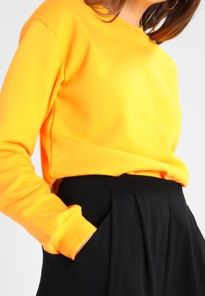 Sweatshirt - yellow