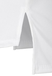 Lucky in Love Top - weiss