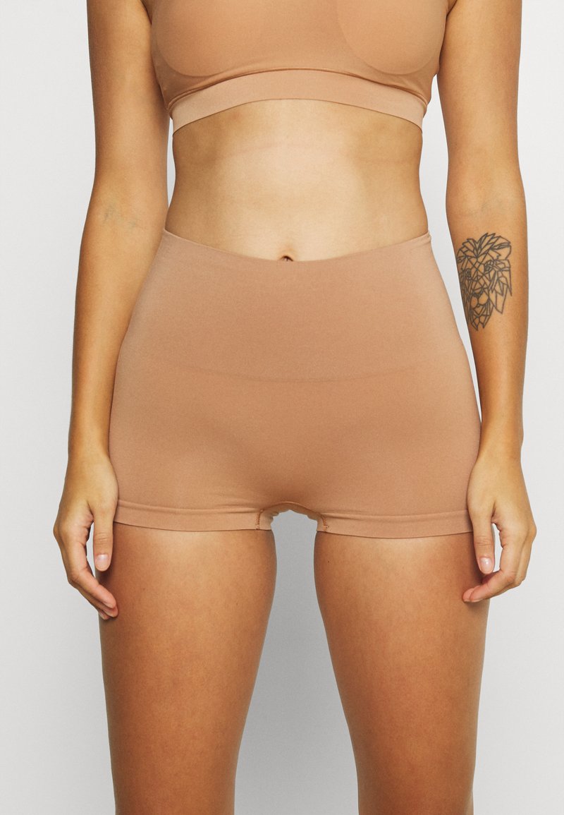 Spanx EVERYDAY SHAPING PANTIES BOYSHORT Shapewear light brown/sand