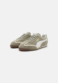 Puma ARIZONA COQUETTE - Trainers - lux army/warm white/gold