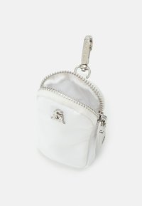 Steve Madden BVITAL SET - Mala a tiracolo - white