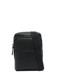 Borsa a spalla in pelle nera con chiusura a zip, accentuata da una tracolla removibile. Presenta una texture liscia e un design minimalista.