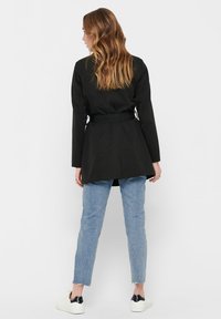 ONLY ONLVALERIE  - Trenchcoat - black