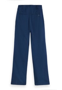 Donkerblauwe broek met verticale streepjes, voorzien van een rechte pasvorm, twee achterzakken en een tailleband met riemlussen.