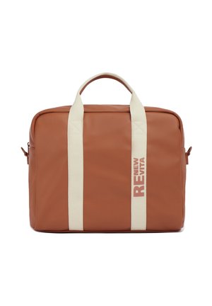 Borsa da viaggio rettangolare marrone con due manici larghi beige, uno dei manici presenta un testo verticale "NEW REVITA" dello stesso colore marrone.