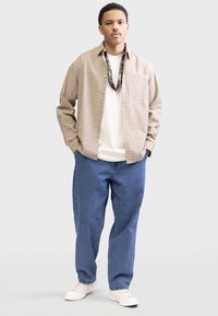 Redefined Rebel MIGUEL SHIRT BOXY FIT - Camicia - sand