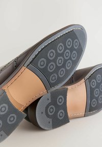 Next Nauhakengät - brown