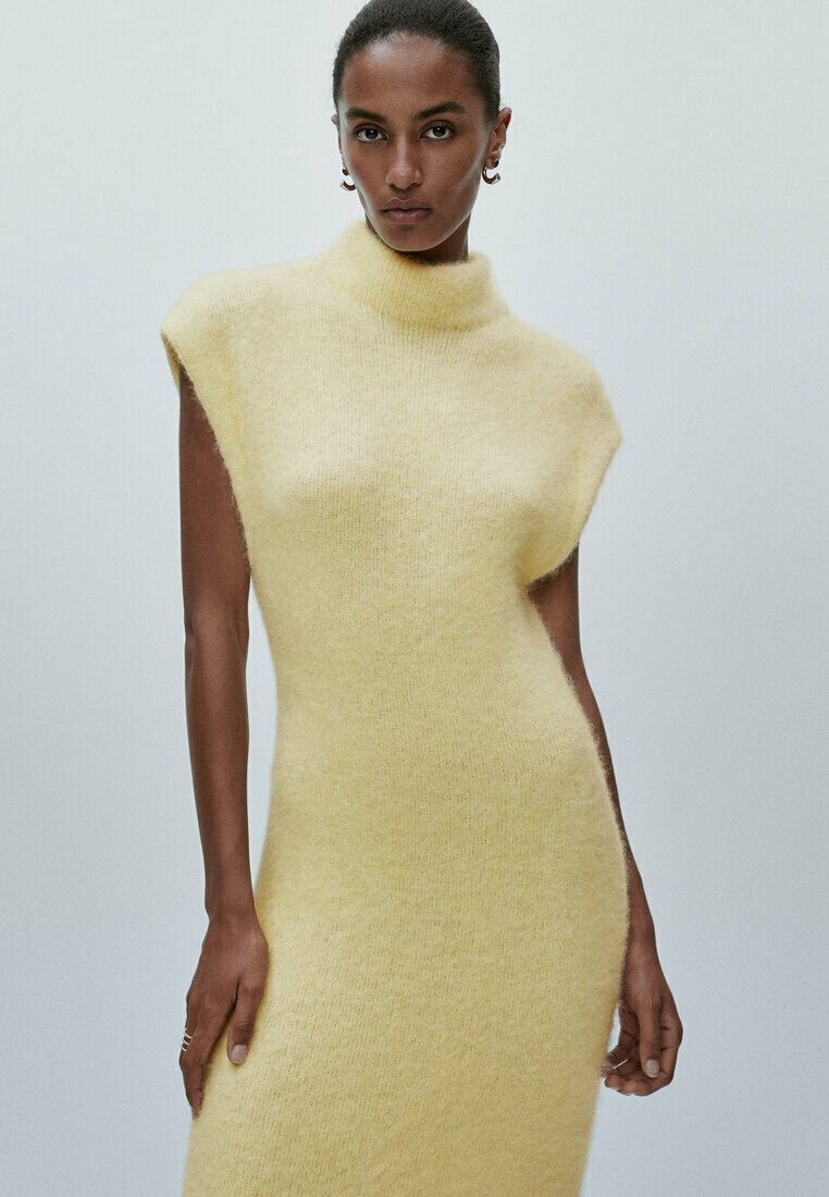 Jumper dress - light yellow 