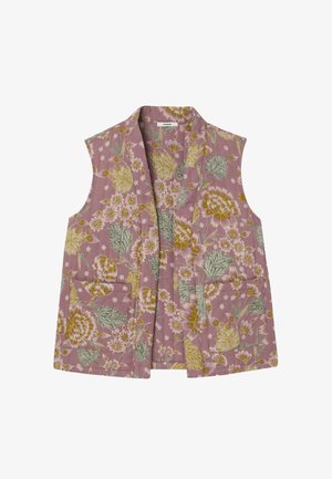Gilet sans manches floral en rose, présentant des motifs botaniques jaunes et verts. Conçu sans boutons, avec une coupe décontractée et une ouverture à l'avant.