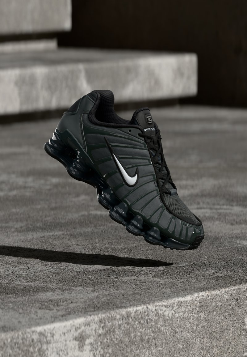 Nike Sportswear SHOX TL SE TECH - Zapatillas - iron grey/white/black ...