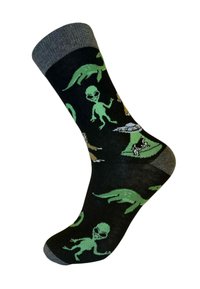Calzino nero con punta e risvolto grigi, caratterizzato da un motivo con alieni verdi, dinosauri, un disco volante e un raggio di abduzione UFO.