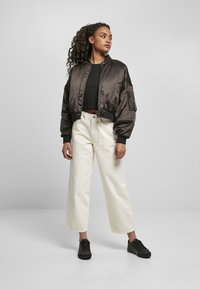 Urban Classics LADIES SHORT OVERSIZED SATIN BOMBER - Main Image