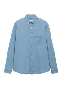 Camicia di denim azzurro chiaro con maniche lunghe, colletto a punta, taschino frontale e bottoni bianchi. Tessuto liscio con una vestibilità comoda.