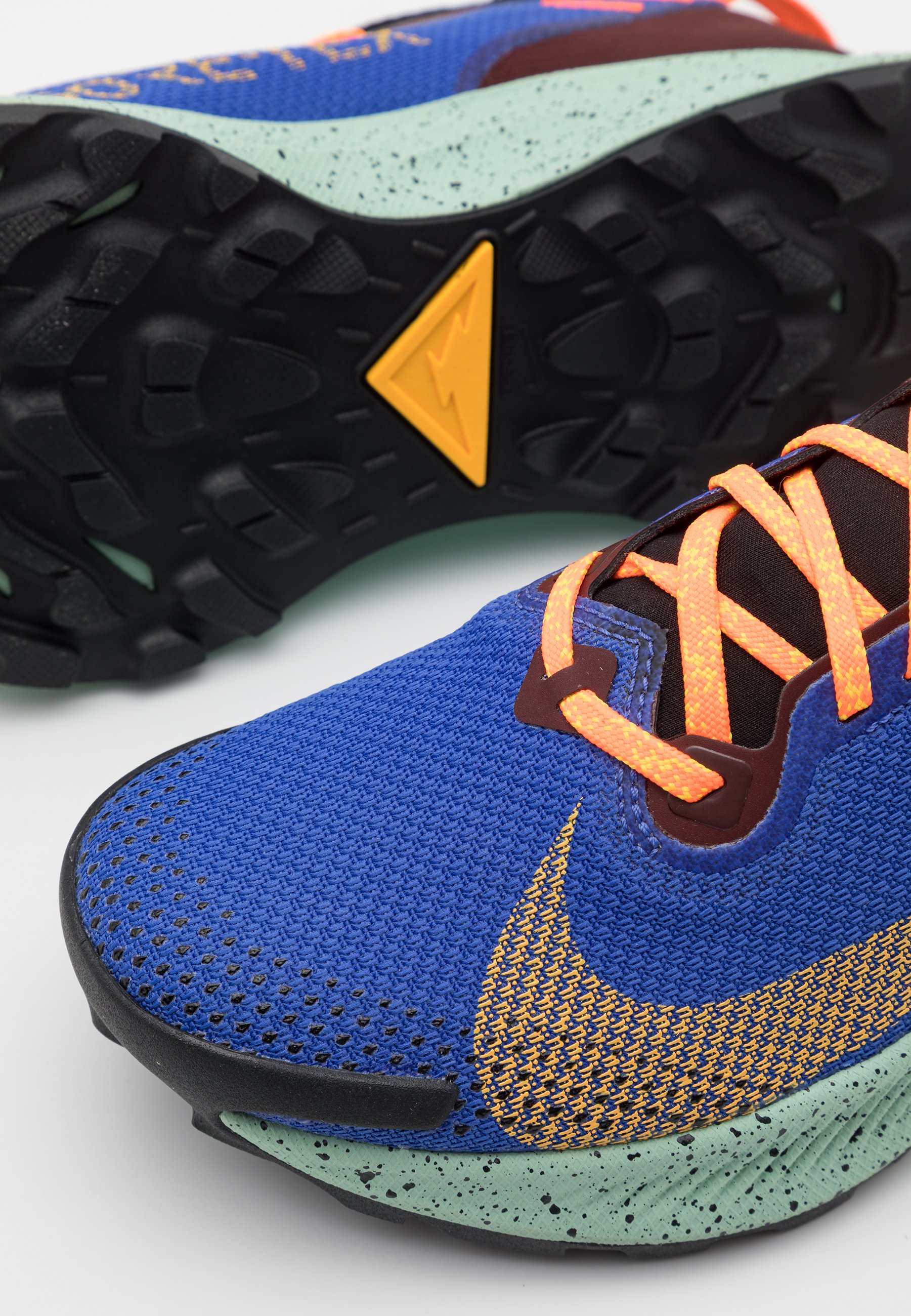Nike Performance PEGASUS TRAIL 2 GTX - Zapatillas de trail running - mystic  dates/laser orange/astronomy blue/black/total orange/pistachio  frost/burdeos - Zalando.es