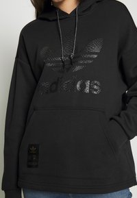 adidas Originals Luvtröja - black