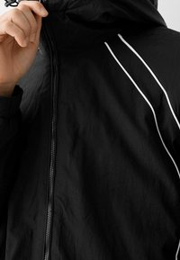Bershka Vinterjacka - black