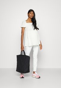 GAP Maternity Calças de ganga de corte skinny - white