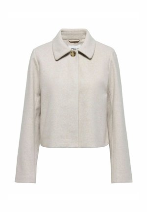 Jasnobeżowy krótki płaszcz z wełny z długimi rękawami, pojedynczym zapięciem na guzik z masy perłowej i zaostrzonym kołnierzem.